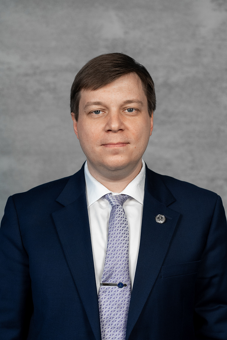 Антонов Артем Александрович